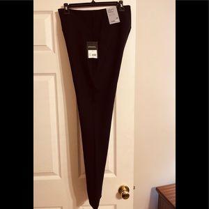 SOLD LimitLess by The Limited - Size M - High Rise Legging